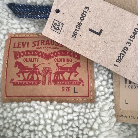 Levi’s Denim Trucker Jacket - Picture 3 of 7